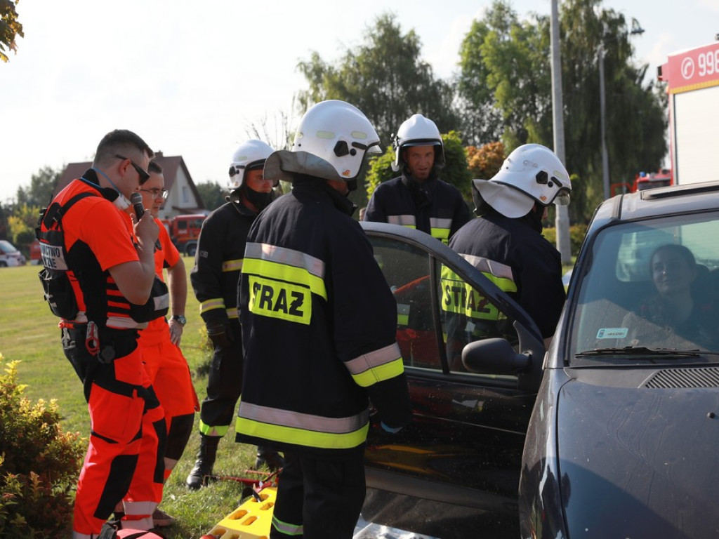 Hrubieszów: Ćwiczenia terenowe w zakresie ratownictwa drogowego i udzielania pierwszej pomocy przedmedycznej