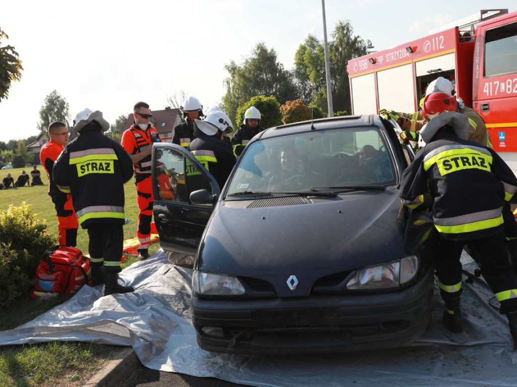 Hrubieszów: Ćwiczenia terenowe w zakresie ratownictwa drogowego i udzielania pierwszej pomocy przedmedycznej