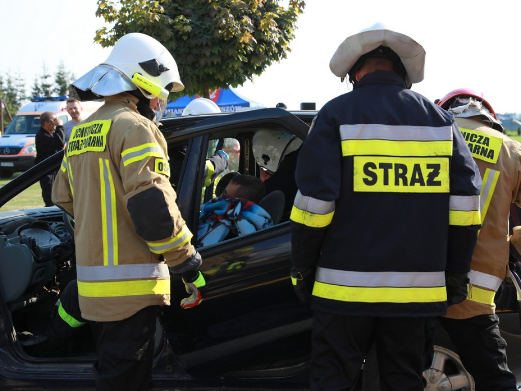 Hrubieszów: Ćwiczenia terenowe w zakresie ratownictwa drogowego i udzielania pierwszej pomocy przedmedycznej