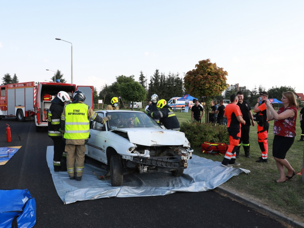 Hrubieszów: Ćwiczenia terenowe w zakresie ratownictwa drogowego i udzielania pierwszej pomocy przedmedycznej