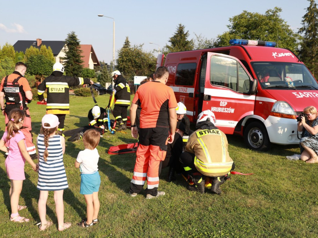 Hrubieszów: Ćwiczenia terenowe w zakresie ratownictwa drogowego i udzielania pierwszej pomocy przedmedycznej