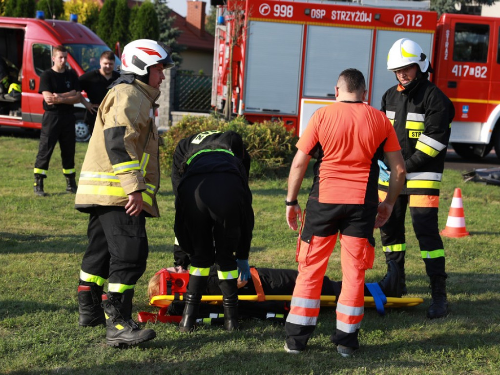 Hrubieszów: Ćwiczenia terenowe w zakresie ratownictwa drogowego i udzielania pierwszej pomocy przedmedycznej