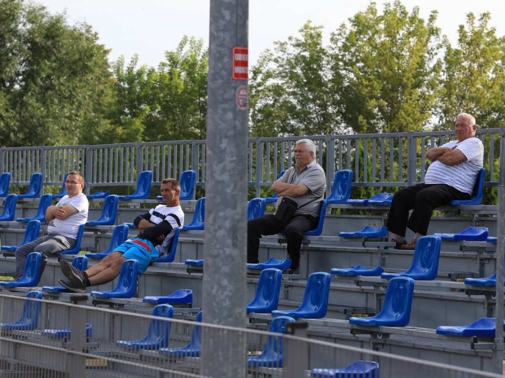 Pewna wygrana trampkarzy Unii Hrubieszów na rozpoczęcie sezonu