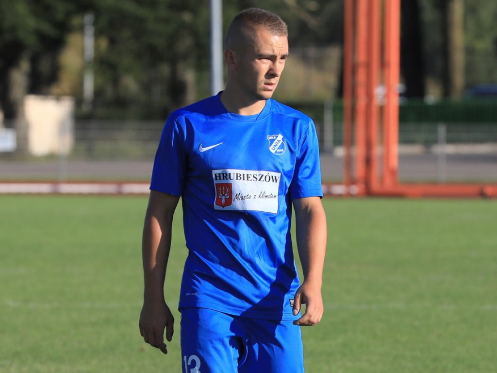 IV liga: Unia wreszcie wygrała, Kryształ zremisował
