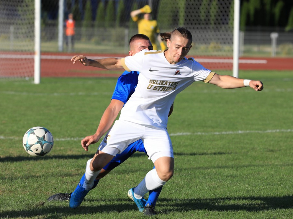 IV liga: Unia wreszcie wygrała, Kryształ zremisował
