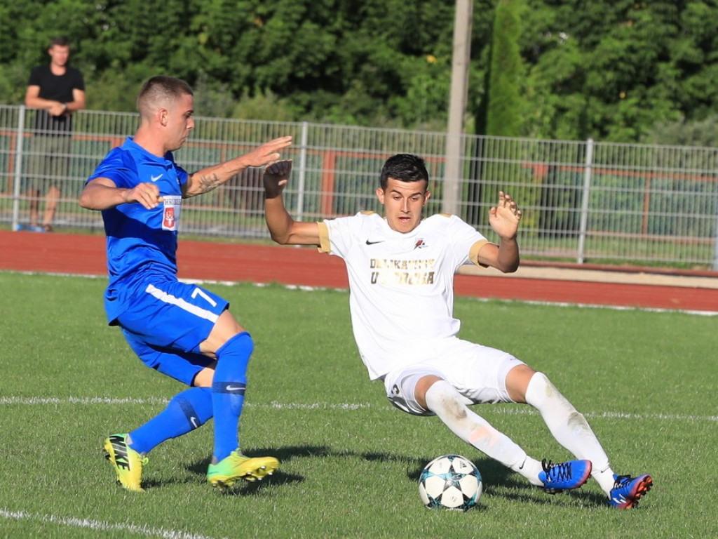 IV liga: Unia wreszcie wygrała, Kryształ zremisował