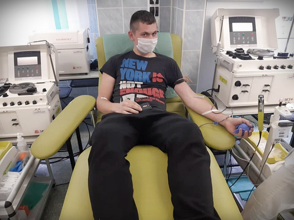 Druhowie z OSP Kobło oddali krew dla Dominika