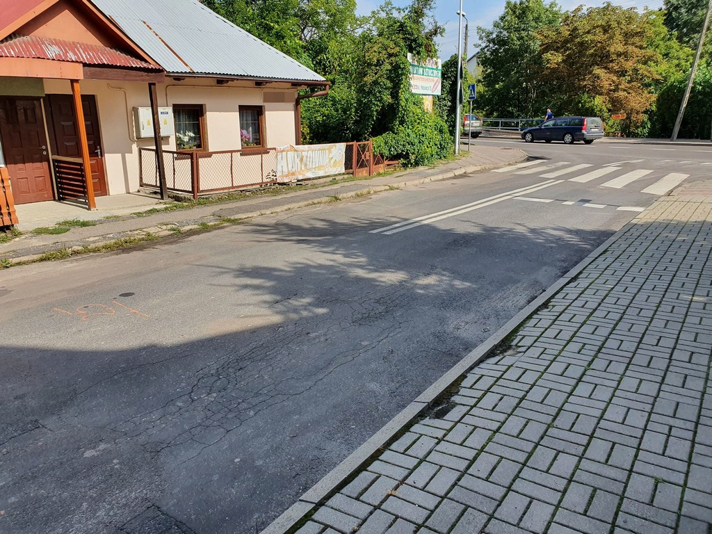 Hrubieszów: Trwa przebudowa ulicy Podzamcze