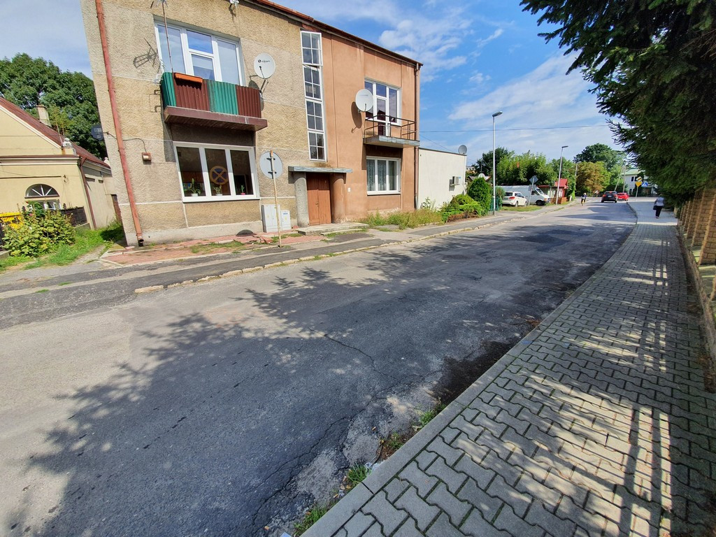 Hrubieszów: Trwa przebudowa ulicy Podzamcze