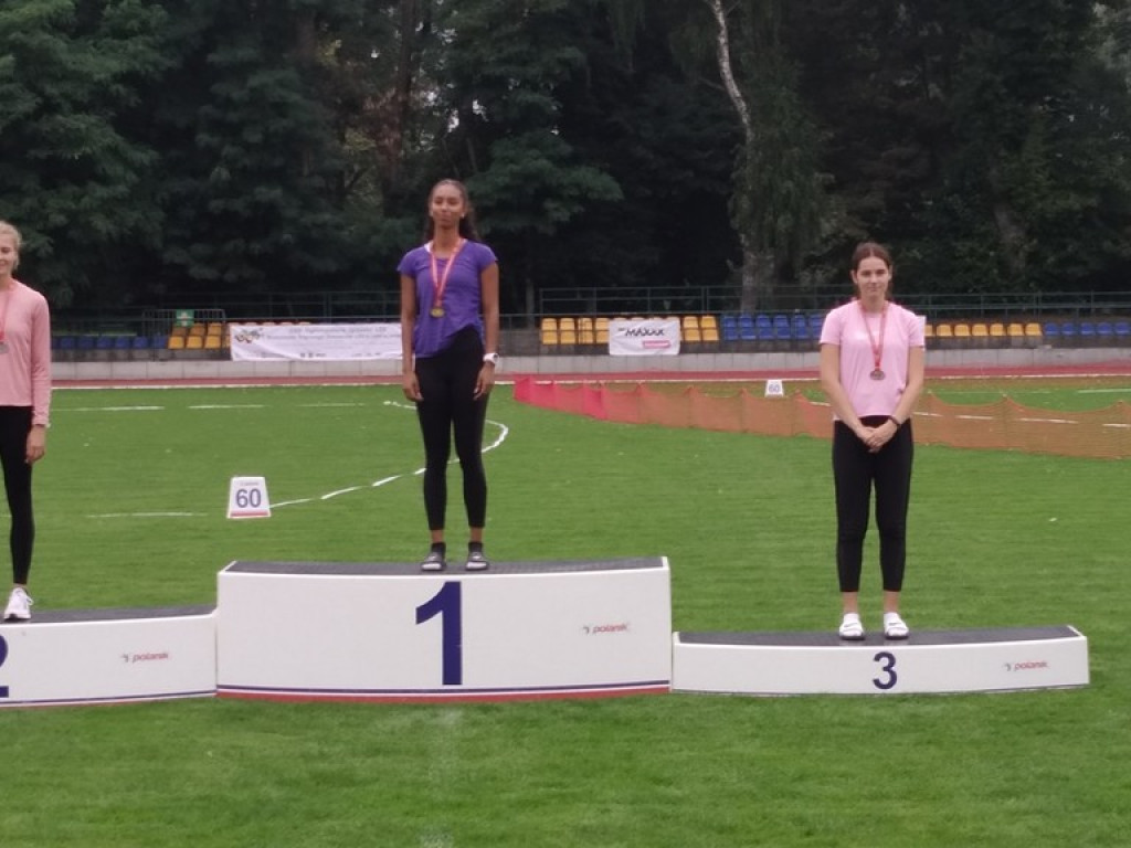 Cztery medale lekkoatletów Unii Hrubieszów na MP LZS w lekkiej atletyce - Karolina Gajewski poprawia rekordy Zamojszczyzny