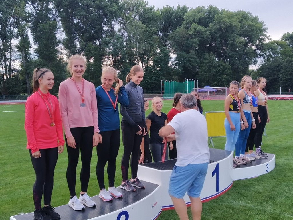 Cztery medale lekkoatletów Unii Hrubieszów na MP LZS w lekkiej atletyce - Karolina Gajewski poprawia rekordy Zamojszczyzny