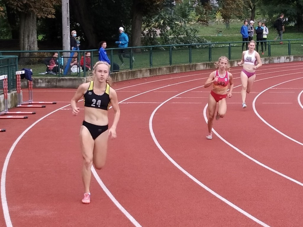 Cztery medale lekkoatletów Unii Hrubieszów na MP LZS w lekkiej atletyce - Karolina Gajewski poprawia rekordy Zamojszczyzny