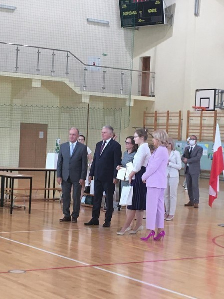 Staszic: Laureatki konkursu o Bitwie Warszawskiej 1920
