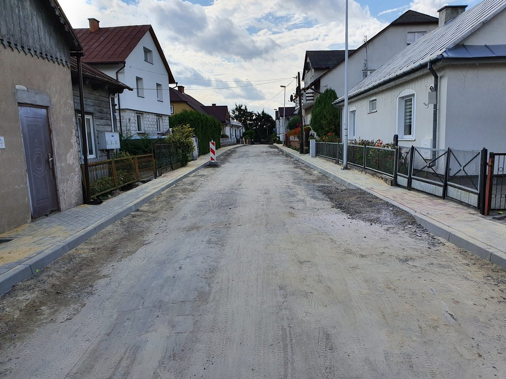 Hrubieszów: Przebudowa ulicy Podzamcze - ZDJĘCIA