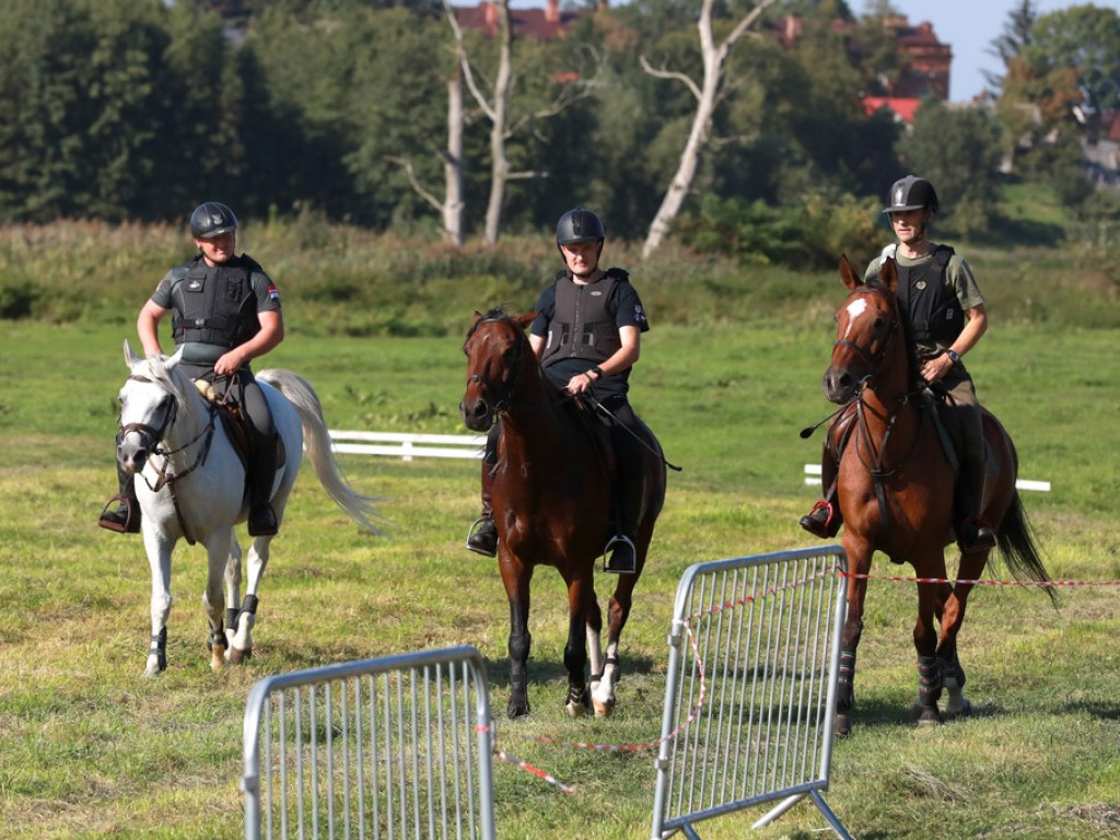 Hrubieszów: Trwa Święto Strzelca Konnego