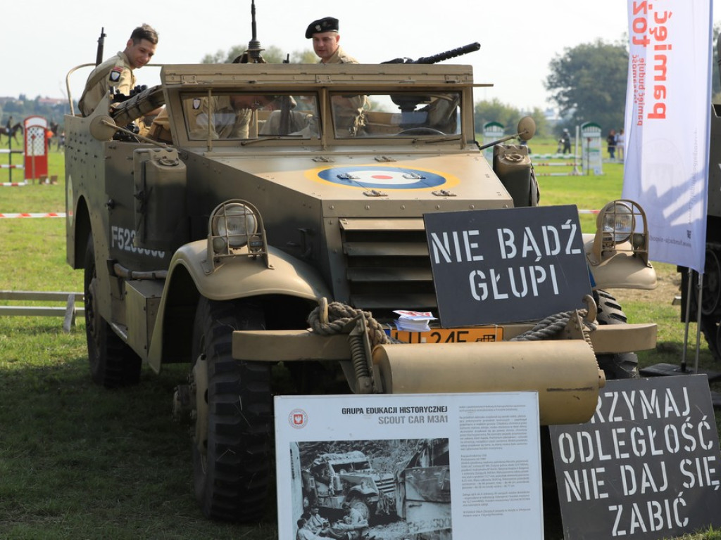 Święto Strzelca Konnego w Hrubieszowie - pokaz skoków przez przeszkody - ZDJĘCIA