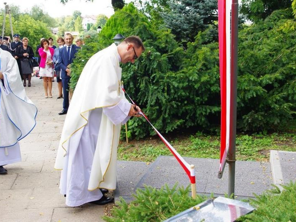 Święto Plonów w gminie Trzeszczany. Odsłonięcie pomnika 100-lecia Odzyskania Niepodległości