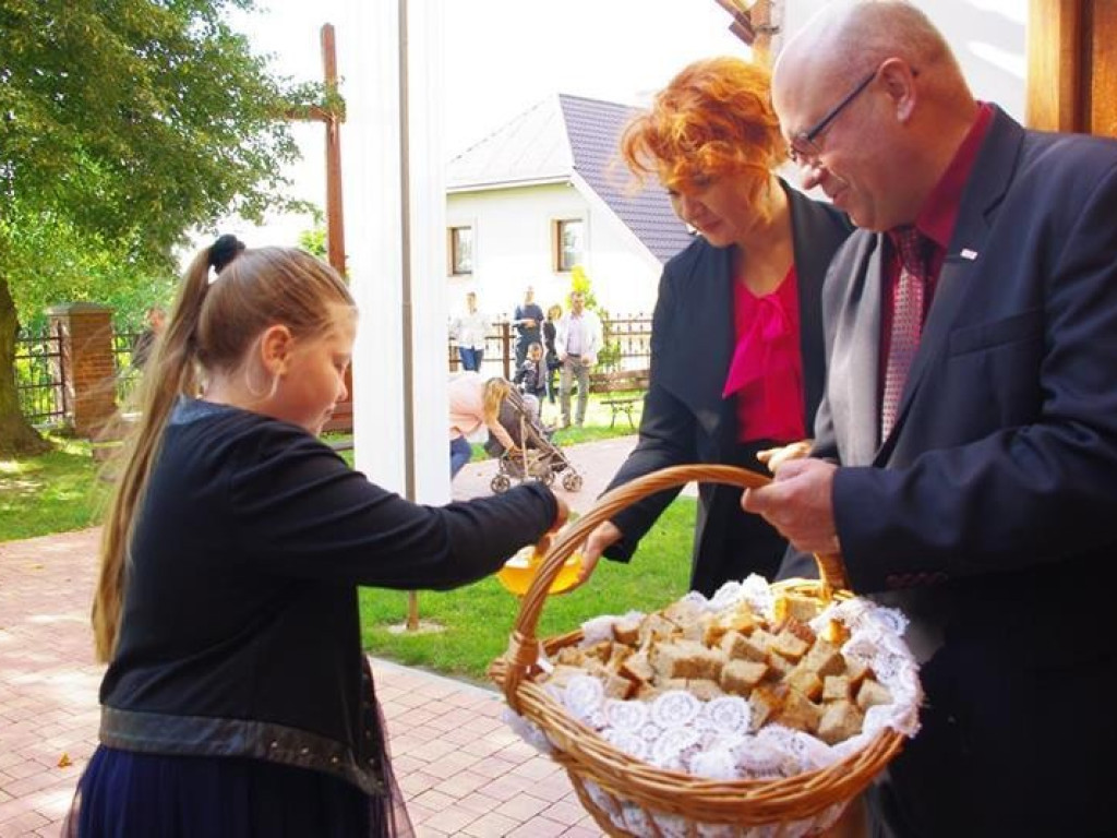 Święto Plonów w gminie Trzeszczany. Odsłonięcie pomnika 100-lecia Odzyskania Niepodległości