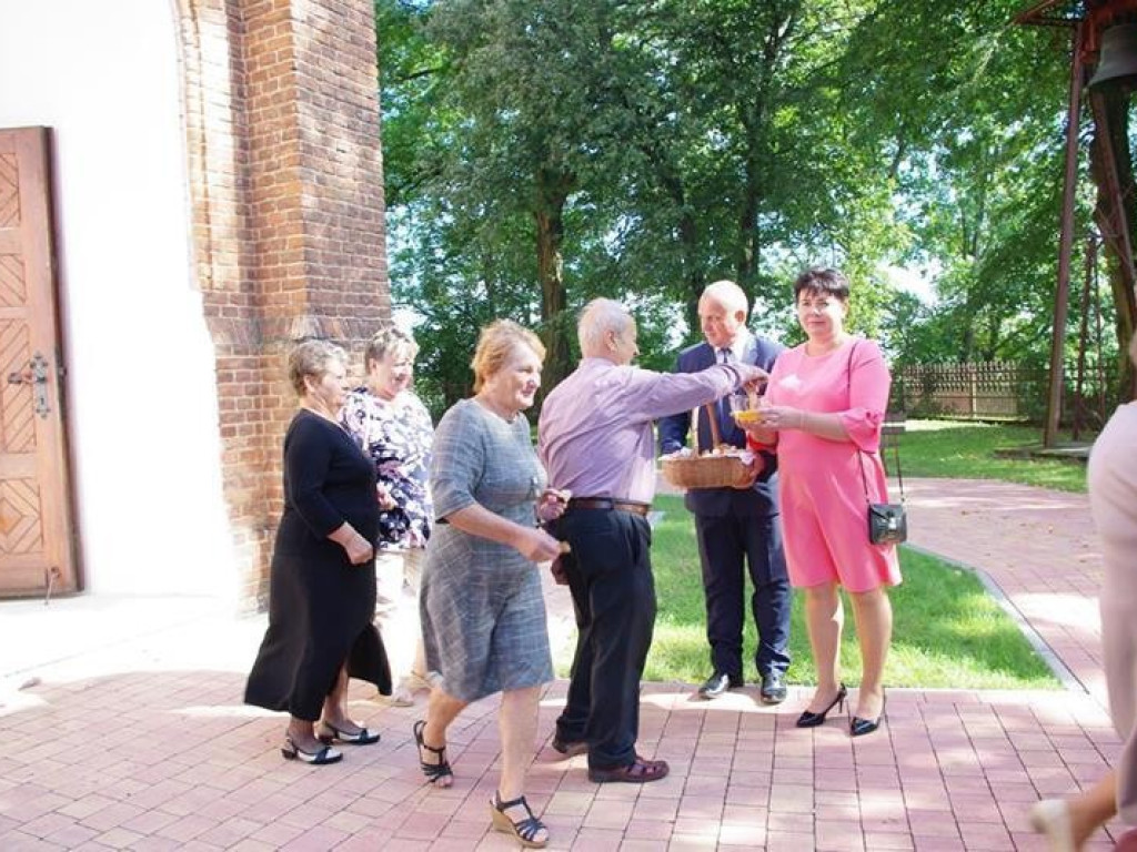 Święto Plonów w gminie Trzeszczany. Odsłonięcie pomnika 100-lecia Odzyskania Niepodległości