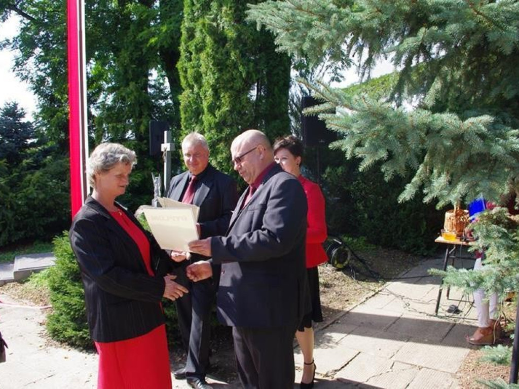 Święto Plonów w gminie Trzeszczany. Odsłonięcie pomnika 100-lecia Odzyskania Niepodległości