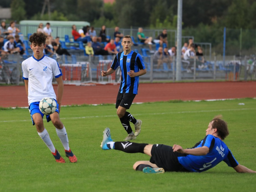 IV liga: Zwycięstwo Unii, porażka Kryształu - ZDJĘCIA, WIDEO