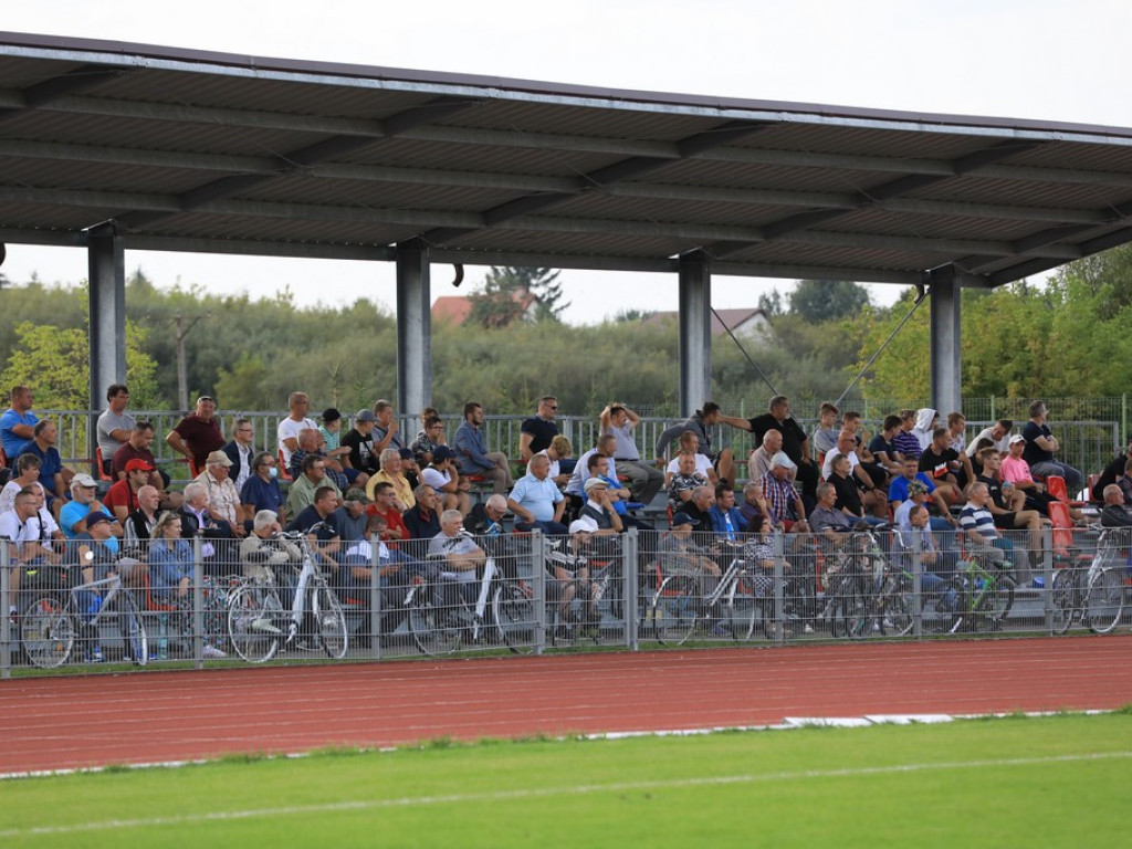 IV liga: Zwycięstwo Unii, porażka Kryształu - ZDJĘCIA, WIDEO
