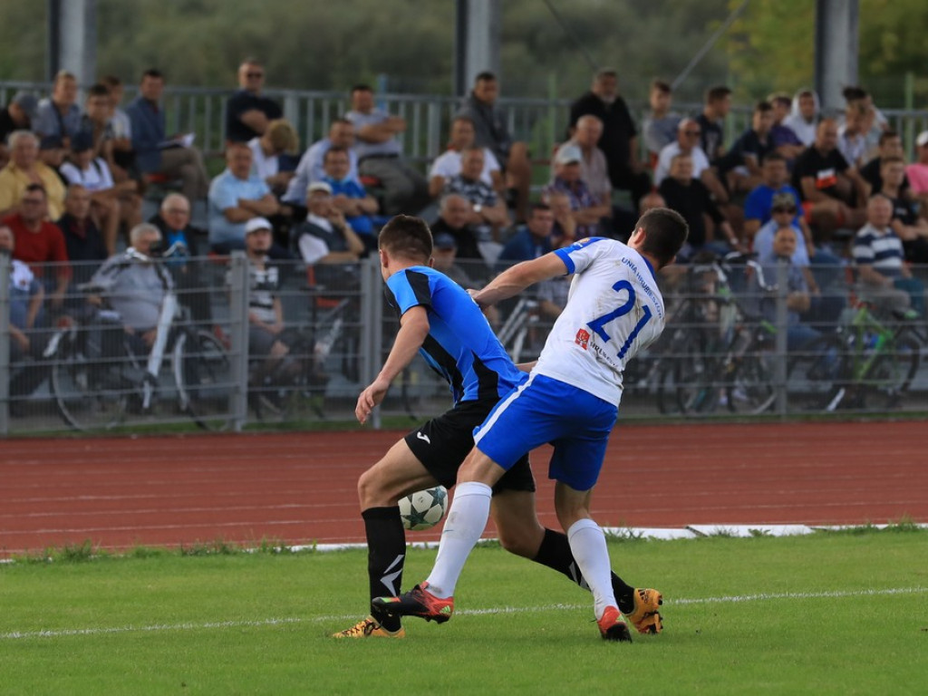 IV liga: Zwycięstwo Unii, porażka Kryształu - ZDJĘCIA, WIDEO