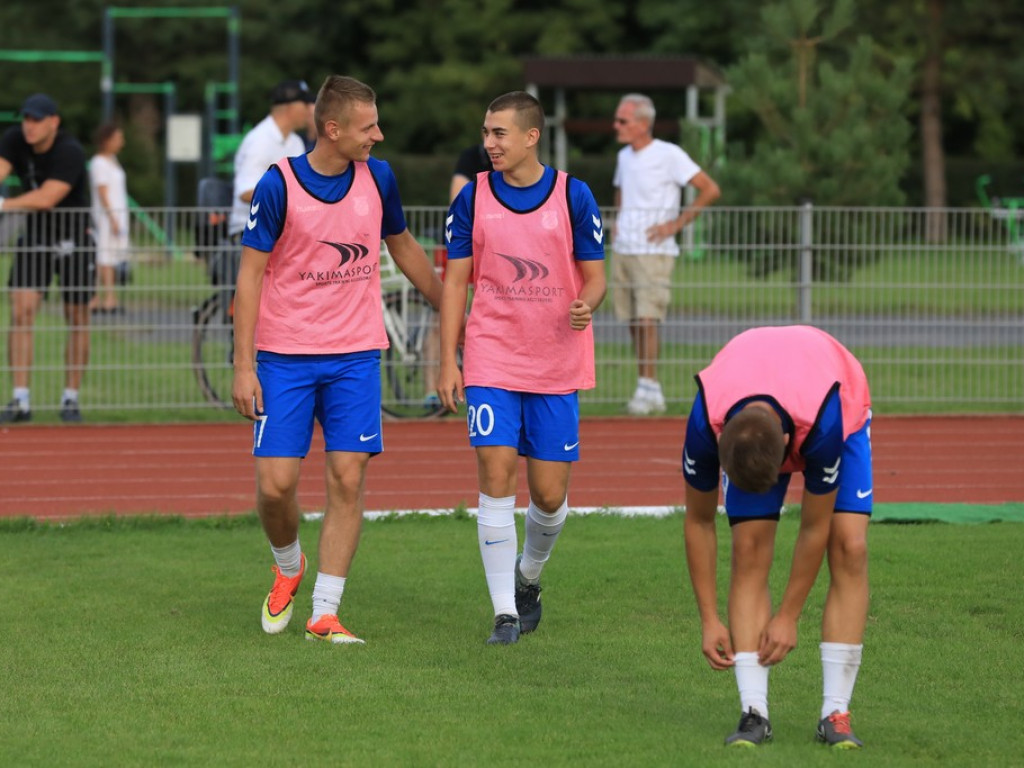 IV liga: Zwycięstwo Unii, porażka Kryształu - ZDJĘCIA, WIDEO