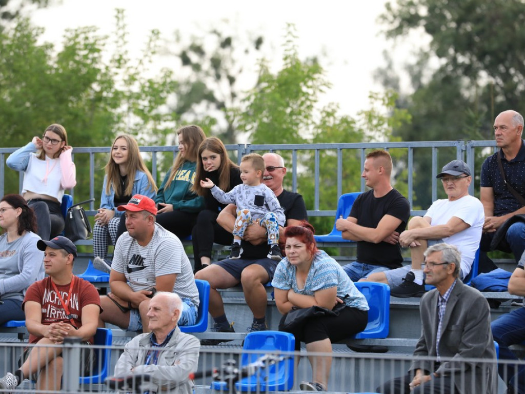 IV liga: Zwycięstwo Unii, porażka Kryształu - ZDJĘCIA, WIDEO