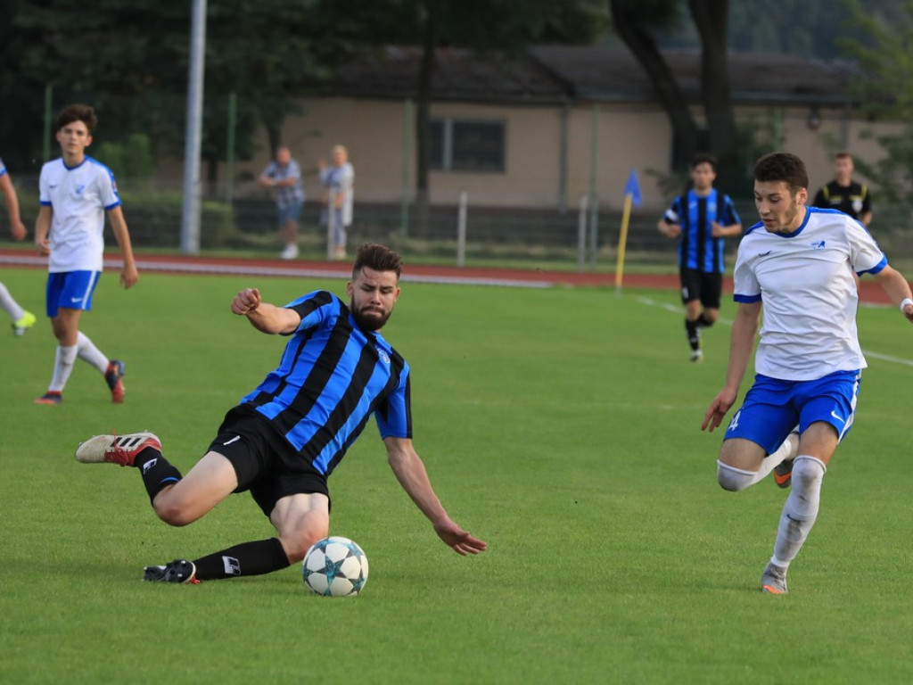 IV liga: Zwycięstwo Unii, porażka Kryształu - ZDJĘCIA, WIDEO