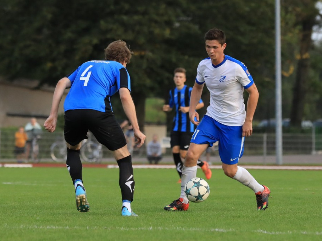 IV liga: Zwycięstwo Unii, porażka Kryształu - ZDJĘCIA, WIDEO