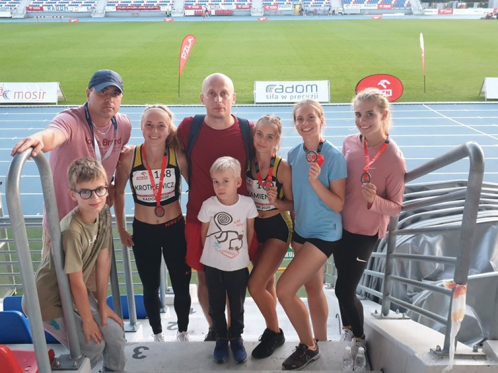 Mistrzostwa Polski Juniorek w LA. Wysokie umiejętności Karoliny Gajewskiej i sztafety 4 x 100 m dziewcząt nagrodzone medalami!