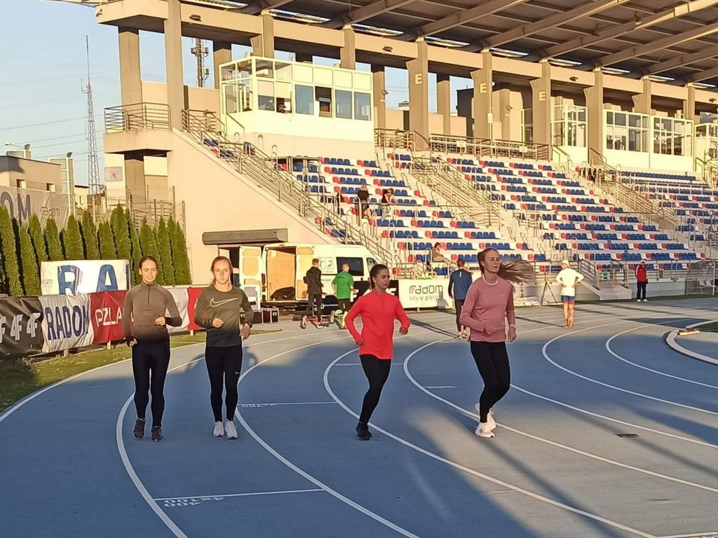 Mistrzostwa Polski Juniorek w LA. Wysokie umiejętności Karoliny Gajewskiej i sztafety 4 x 100 m dziewcząt nagrodzone medalami!