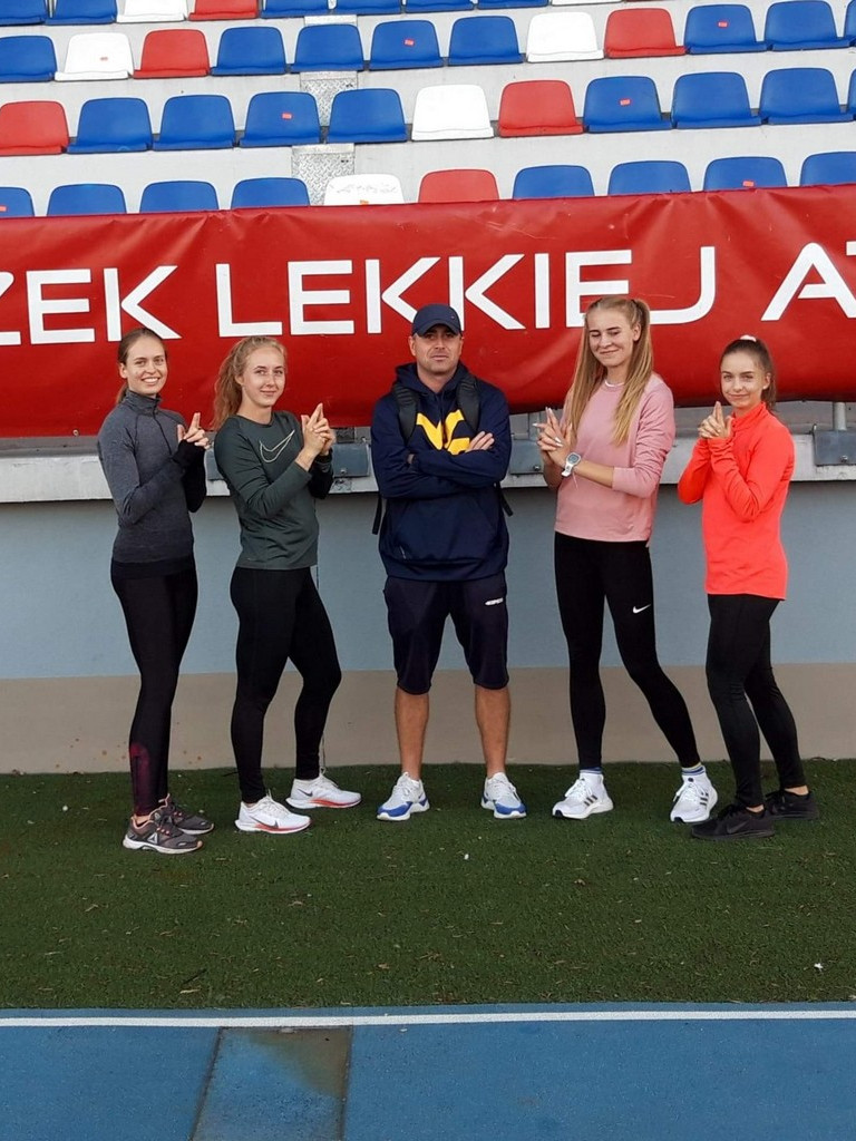 Mistrzostwa Polski Juniorek w LA. Wysokie umiejętności Karoliny Gajewskiej i sztafety 4 x 100 m dziewcząt nagrodzone medalami!