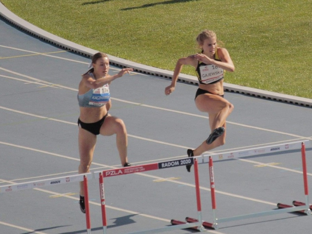 Mistrzostwa Polski Juniorek w LA. Wysokie umiejętności Karoliny Gajewskiej i sztafety 4 x 100 m dziewcząt nagrodzone medalami!