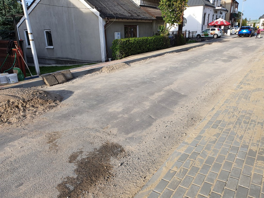 Hrubieszów: Roboty na ulicach Podzamcze i Wspólna. Od poniedziałku utrudnienia w ruchu - ZDJĘCIA
