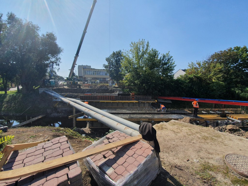Hrubieszów: Postęp prac przy remoncie mostu na Ludnej - ZDJĘCIA