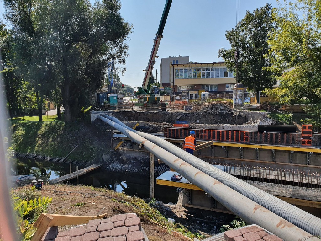 Hrubieszów: Postęp prac przy remoncie mostu na Ludnej - ZDJĘCIA