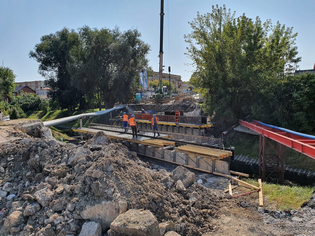 Hrubieszów: Postęp prac przy remoncie mostu na Ludnej - ZDJĘCIA