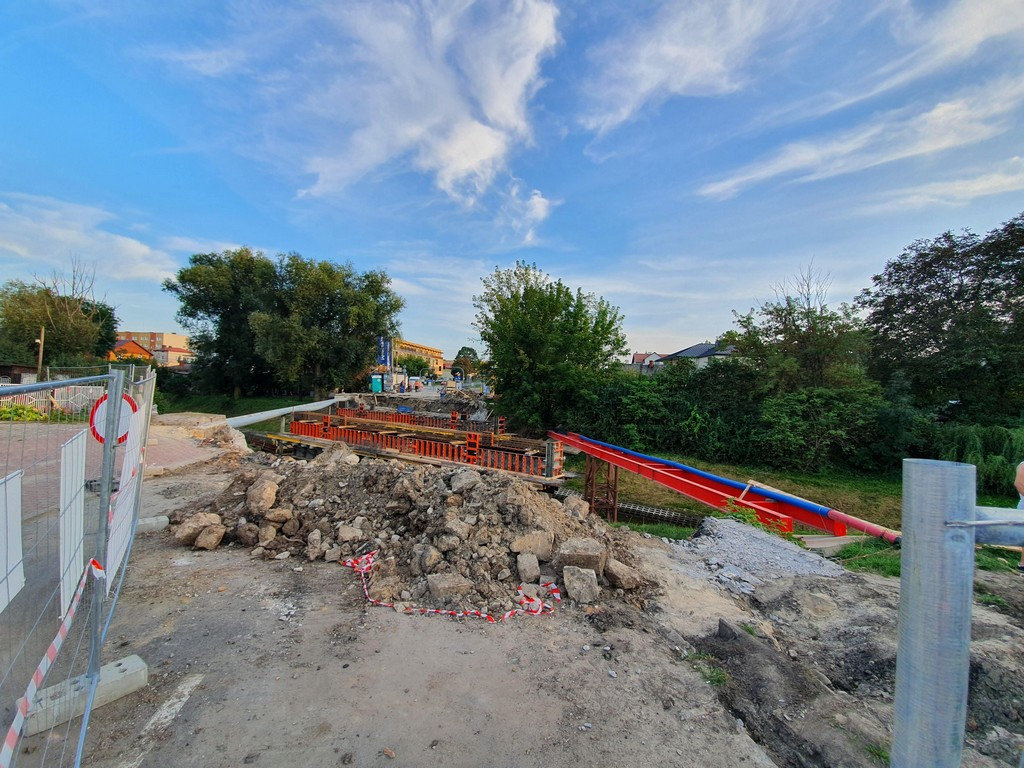 Hrubieszów: Postęp prac przy remoncie mostu na Ludnej - ZDJĘCIA