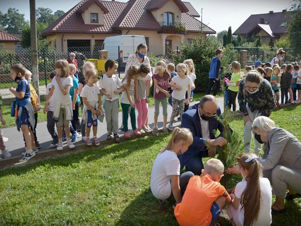 Hrubieszowska Jedynka w akcji #sadziMY - ZDJĘCIA