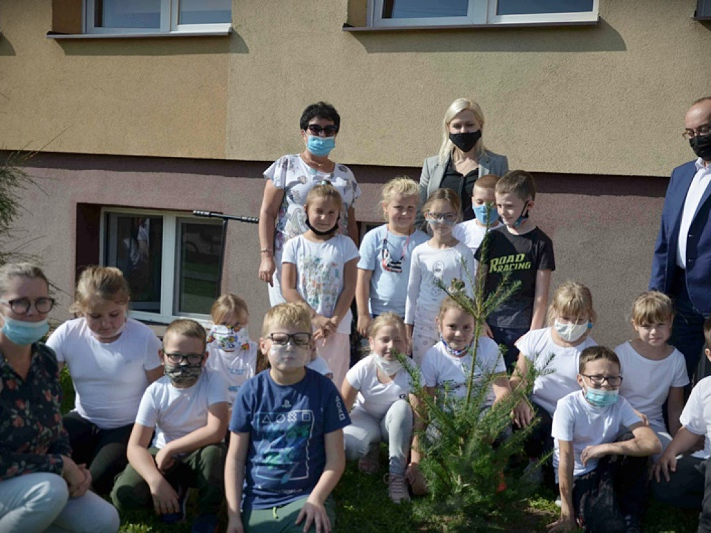 Hrubieszowska Jedynka w akcji #sadziMY - ZDJĘCIA