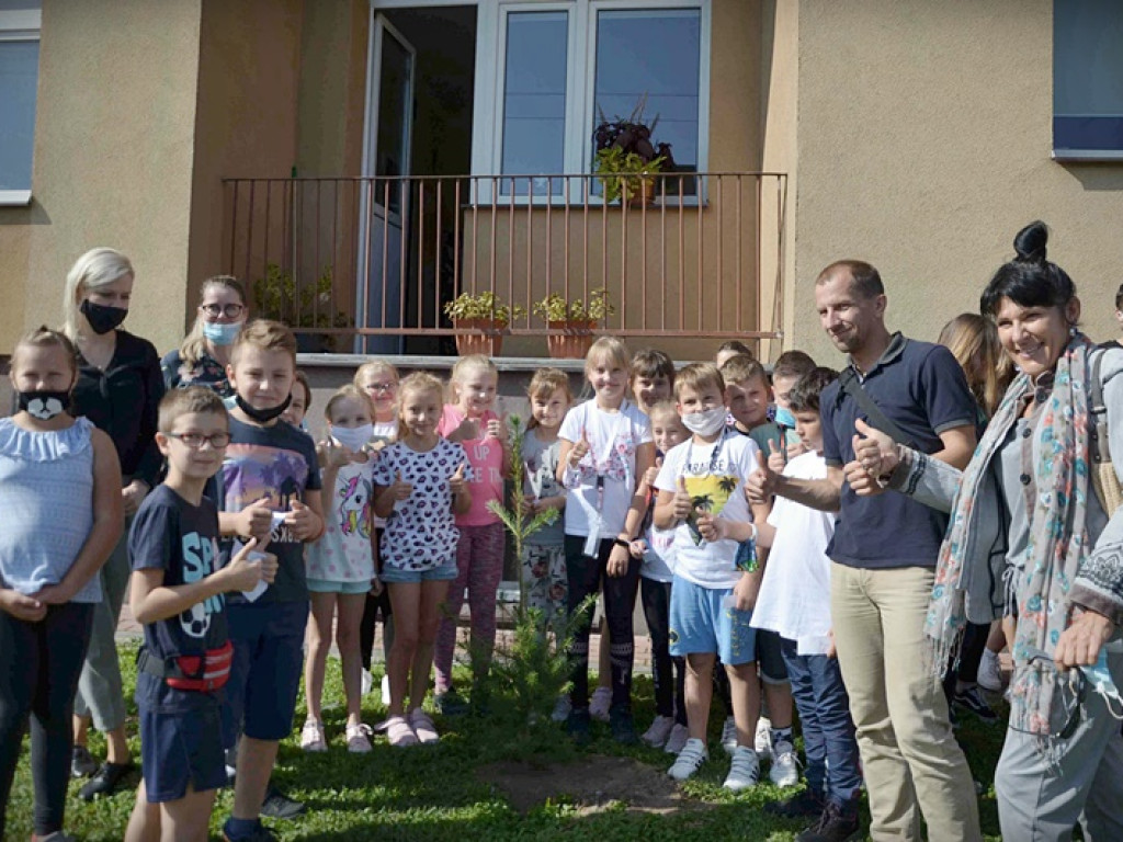 Hrubieszowska Jedynka w akcji #sadziMY - ZDJĘCIA