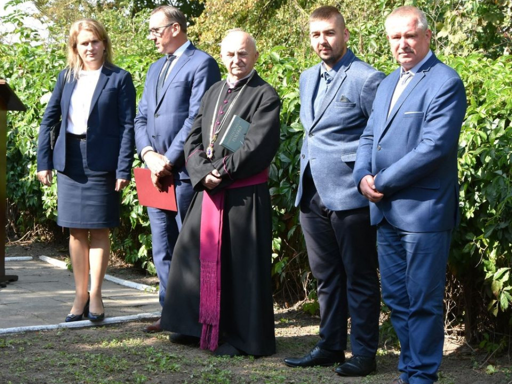 Uroczystości patriotyczne w Husynnem