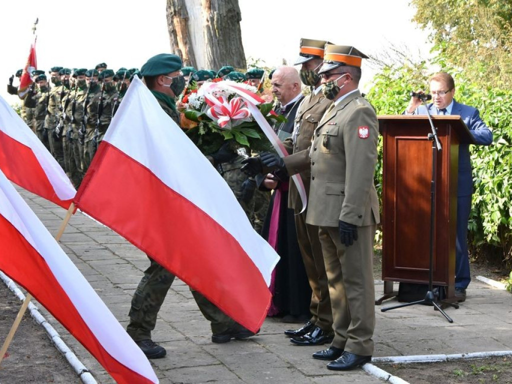 Uroczystości patriotyczne w Husynnem