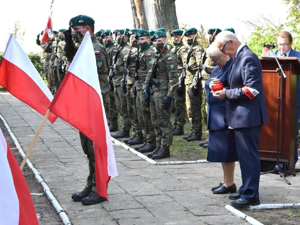 Uroczystości patriotyczne w Husynnem