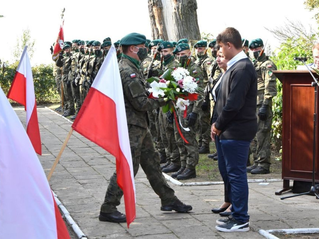 Uroczystości patriotyczne w Husynnem
