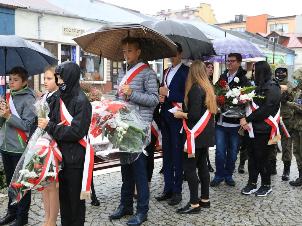 Hrubieszów: Obchody Dnia Podziemnego Państwa Polskiego - ZDJĘCIA