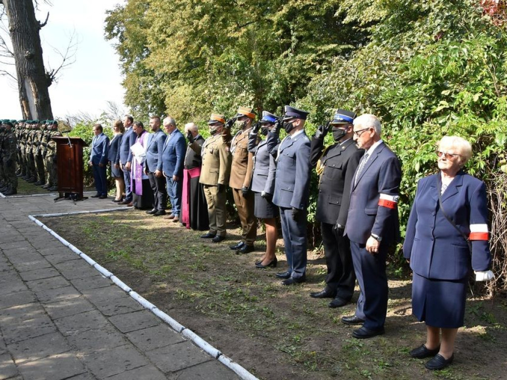 Uroczystości patriotyczne w Husynnem
