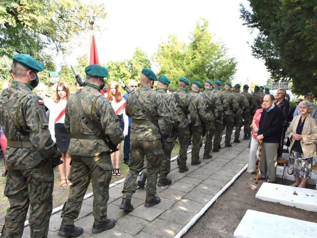 Uroczystości patriotyczne w Husynnem